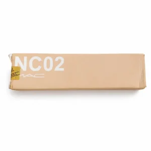 V813 Magic Smooth Liquid Mascara side view